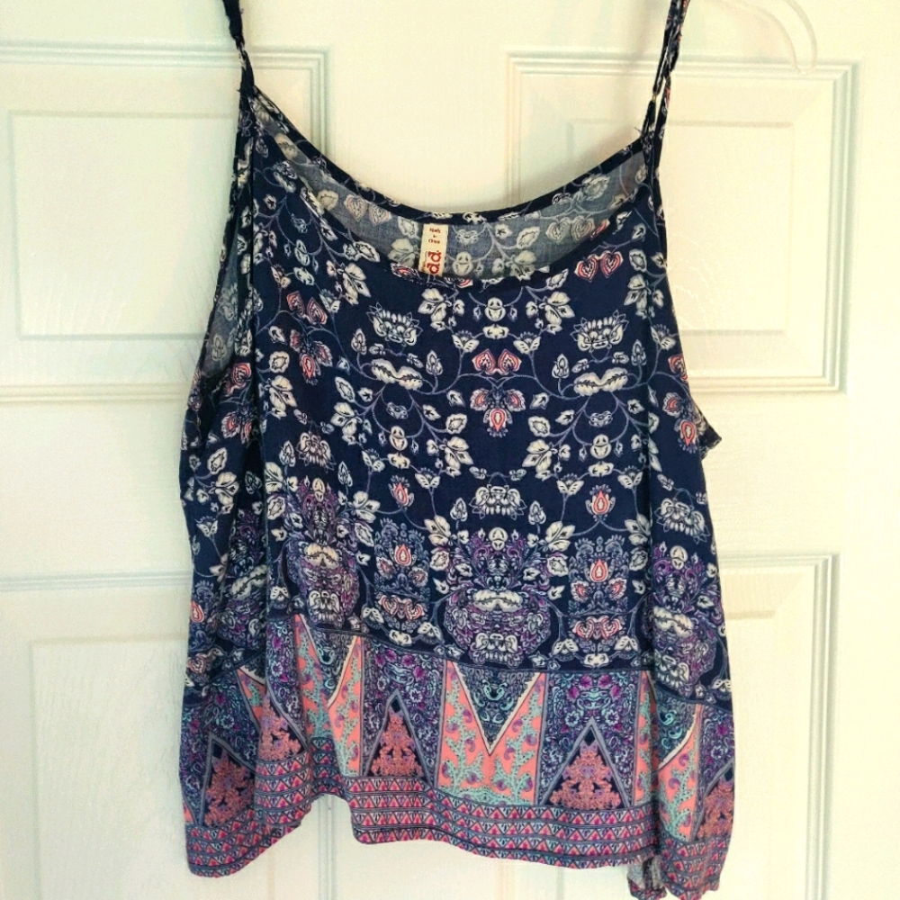 Flowy floral geometric tank